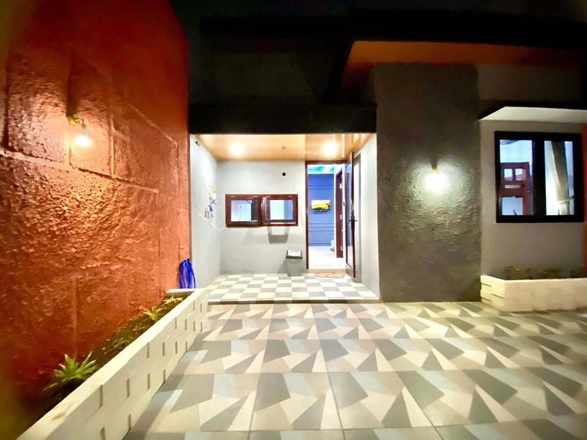 Hostel Good Feeling Ketapang Harbour Exterior foto