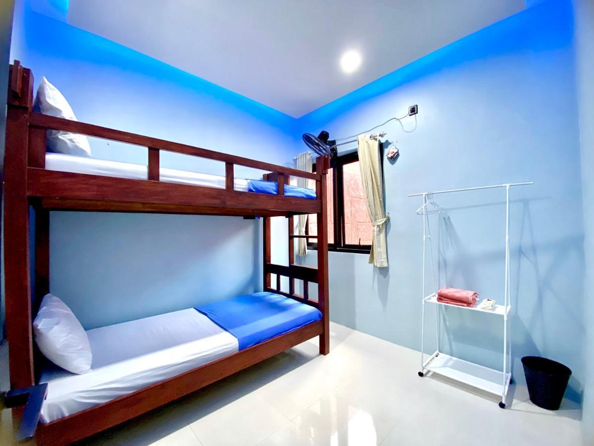 Hostel Good Feeling Ketapang Harbour Exterior foto