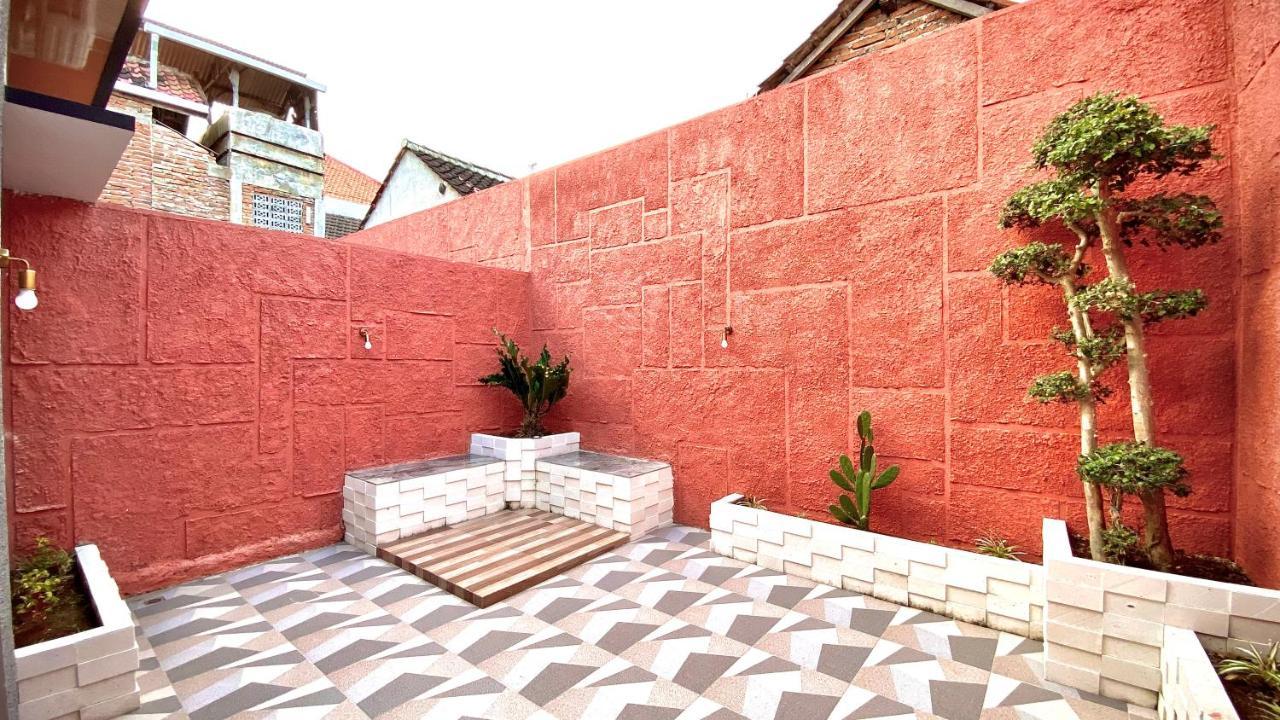 Hostel Good Feeling Ketapang Harbour Exterior foto
