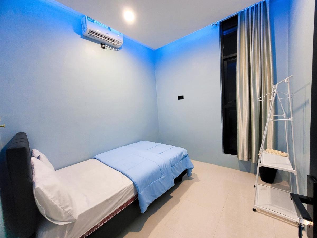 Hostel Good Feeling Ketapang Harbour Exterior foto